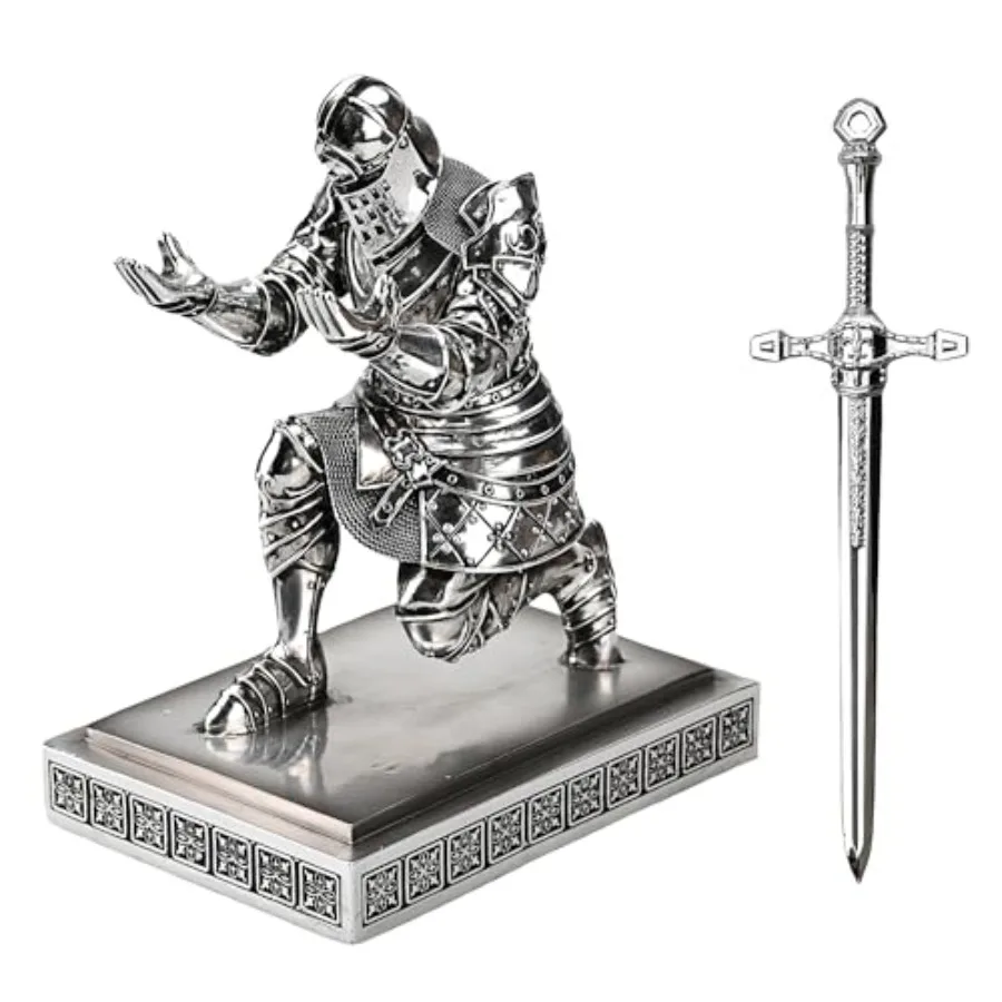 Подставка для ручек King's Guard Knight, держатель для карандашей из смолы с серебряным покрытием, настольный органайзер для офиса и дома, подарок
Подставка для ручек King's Guard Knight, держатель для карандашей из смолы с серебряным покрытием, настольный органайзер для офиса и дома, подарок