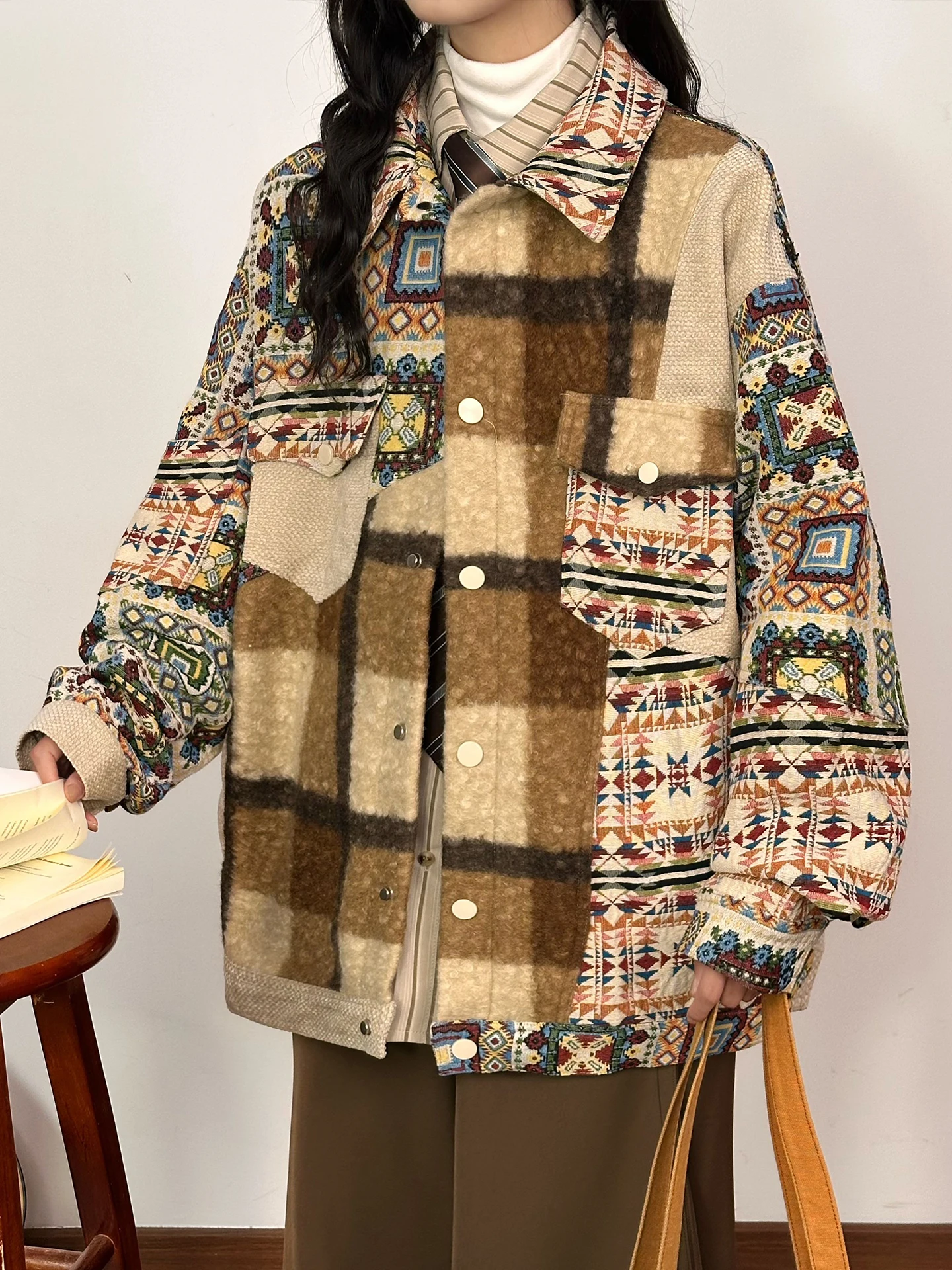 Original Vintage INS Ethnic Sle Patchwork Jaet Women Loose Design Sensation Top Street Sle Polyester Cotton Blend
Original Vintage INS Ethnic Sle Patchwork Jaet Women Loose Design Sensation Top Street Sle Polyester Cotton Blend