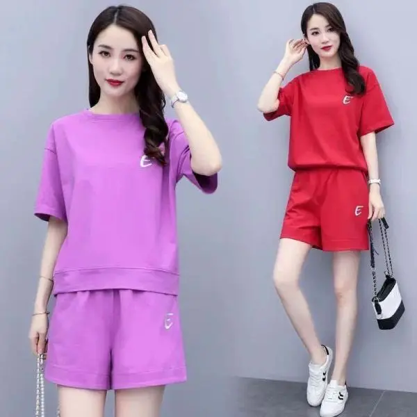 Casual two-piece sports set for women's summer wear 2023 new fashionable short sleeved casual loose high-end atmospheric set
Casual two-piece sports set for women's summer wear 2023 new fashionable short sleeved casual loose high-end atmospheric set