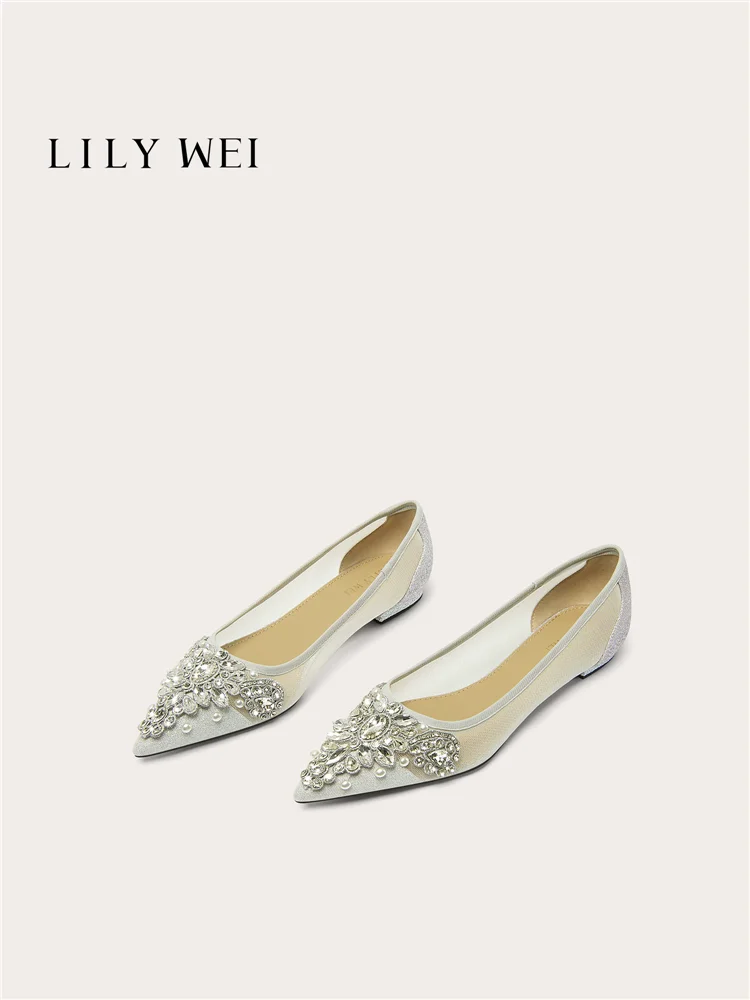 Spring and summer new pointed mesh pearl crystal flat wedding shoes banquet large size small size widened version women's shoes
Spring and summer new pointed mesh pearl crystal flat wedding shoes banquet large size small size widened version women's shoes