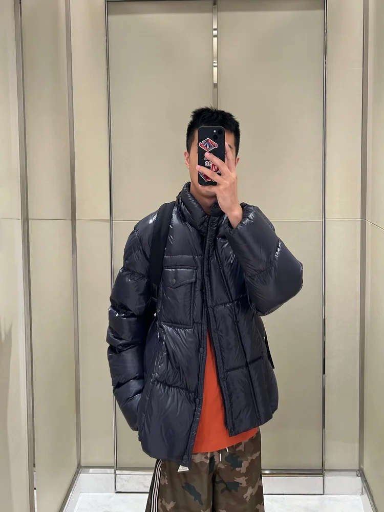 Loose Fit Thickened Men's down Jacket Double Row Buttons Adjustable Chest Waist Bread Style White Goose down Puffer Coat
Loose Fit Thickened Men's down Jacket Double Row Buttons Adjustable Chest Waist Bread Style White Goose down Puffer Coat