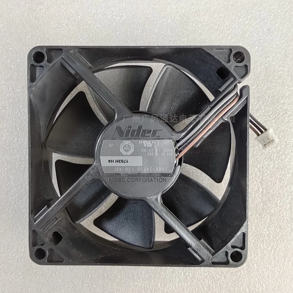 NIDEC D08K-24TS6 24 В 0,08 А 8025 инверторный вентилятор охлаждения 
NIDEC D08K-24TS6 24 В 0,08 А 8025 инверторный вентилятор охлаждения