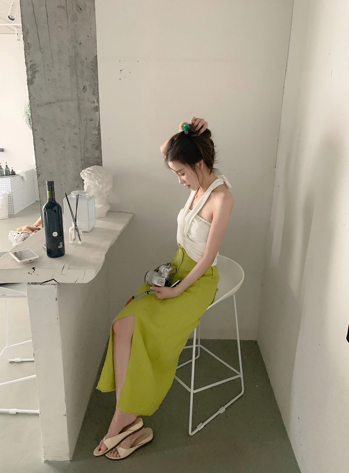White Hanging Ne Tube Top And een Pure Linen Split f Skirt Art Series Women's Faion Set Autumn 202 Collection
White Hanging Ne Tube Top And een Pure Linen Split f Skirt Art Series Women's Faion Set Autumn 202 Collection