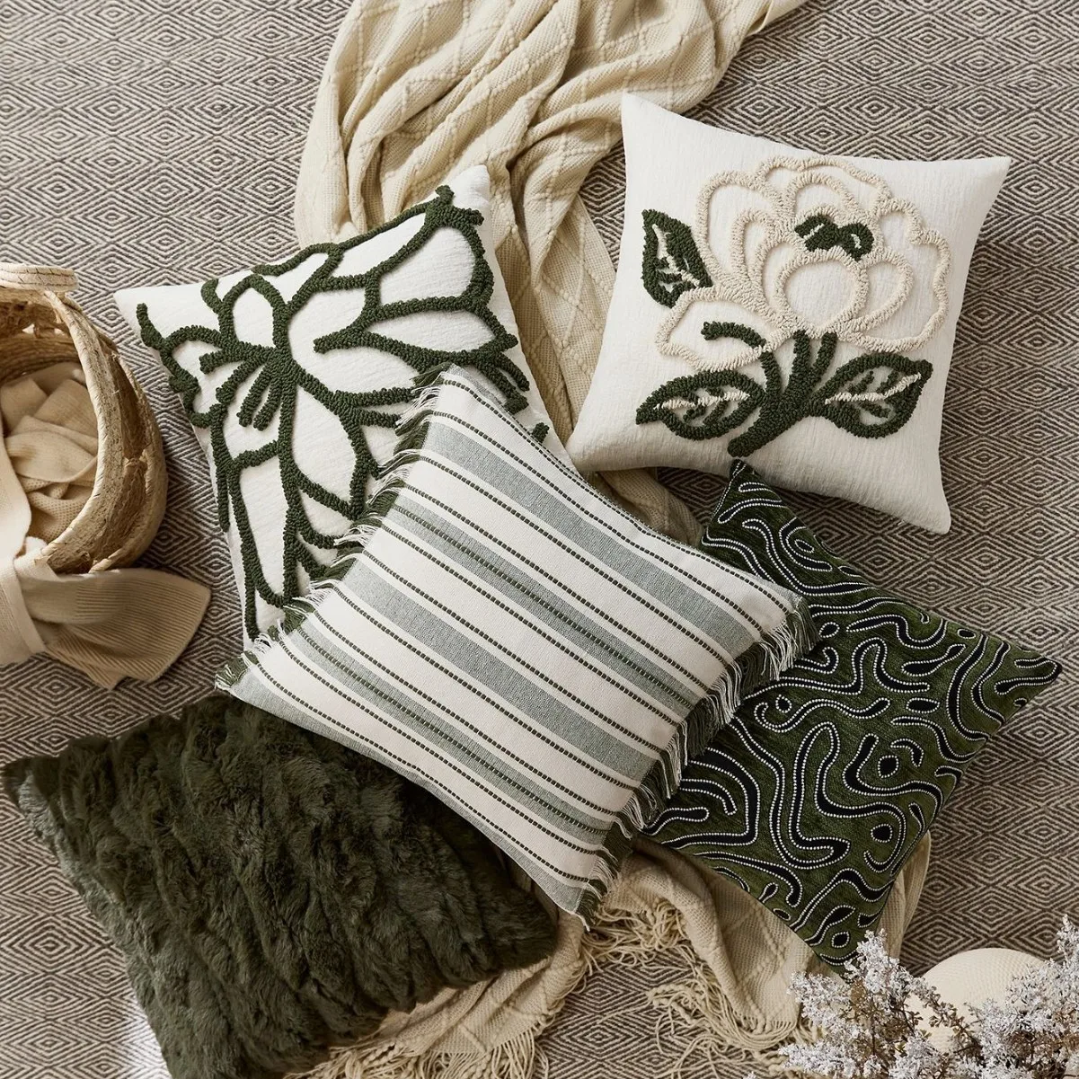 Nordic Luxury Cushion Cover 45x45cm Modern Tufted Jacquard Faux Fur Pillow Case Green Chenille Home Decor Sofa Throw Covers
Nordic Luxury Cushion Cover 45x45cm Modern Tufted Jacquard Faux Fur Pillow Case Green Chenille Home Decor Sofa Throw Covers