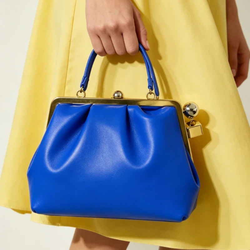 2026 New Fashion Luxury Leather Ladies Tote Bag Trendy Paris Design Elegant Fashion Crossbody Messenger Handbag for Daily Wear
2026 New Fashion Luxury Leather Ladies Tote Bag Trendy Paris Design Elegant Fashion Crossbody Messenger Handbag for Daily Wear