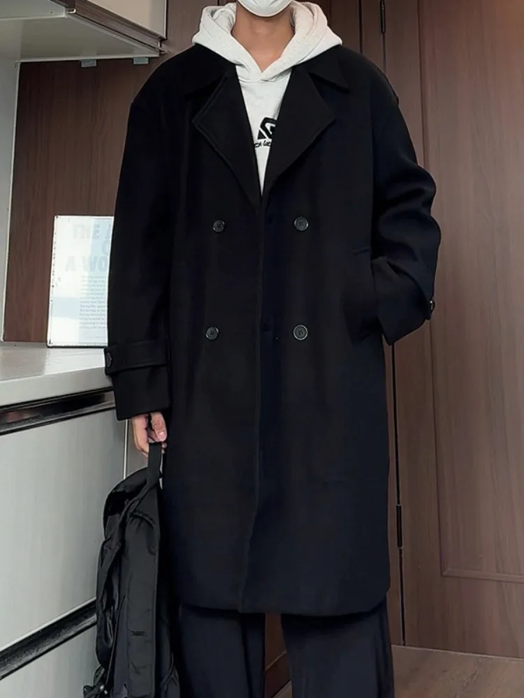 Корейское мужское шерстяное пальто средней длины с двубортной застежкой, осенне-зимняя модная верхняя одежда, гарантированное тепло и стиль.
Корейское мужское шерстяное пальто средней длины с двубортной застежкой, осенне-зимняя модная верхняя одежда, гарантированное тепло и стиль.