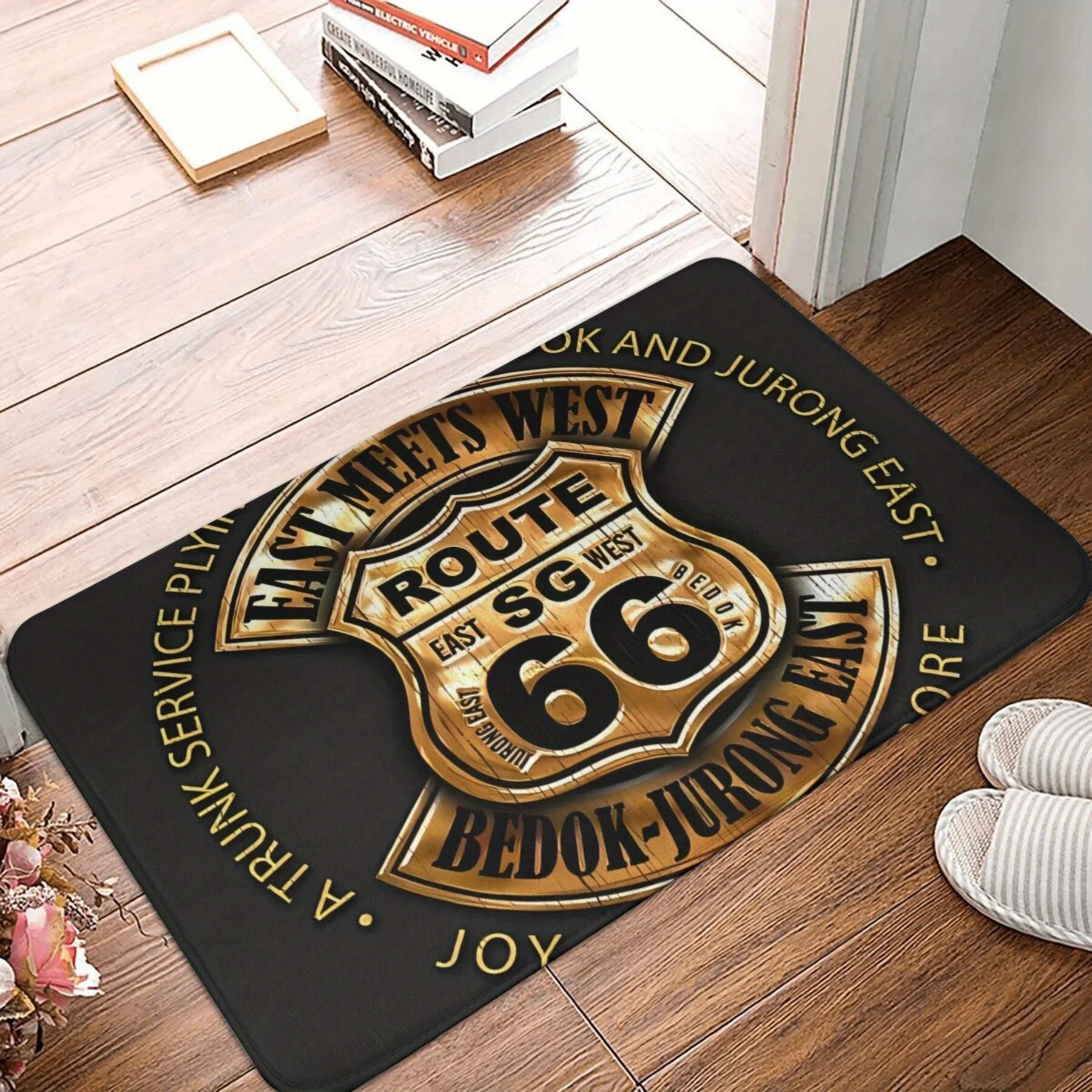 Коврик для двери Route 66, винтажный дизайн с наклейками — можно стирать в машине, прямоугольный, машинного производства, полиэстер, нескользящая подложка, домашний коврик
Коврик для двери Route 66, винтажный дизайн с наклейками — можно стирать в машине, прямоугольный, машинного производства, полиэстер, нескользящая подложка, домашний коврик