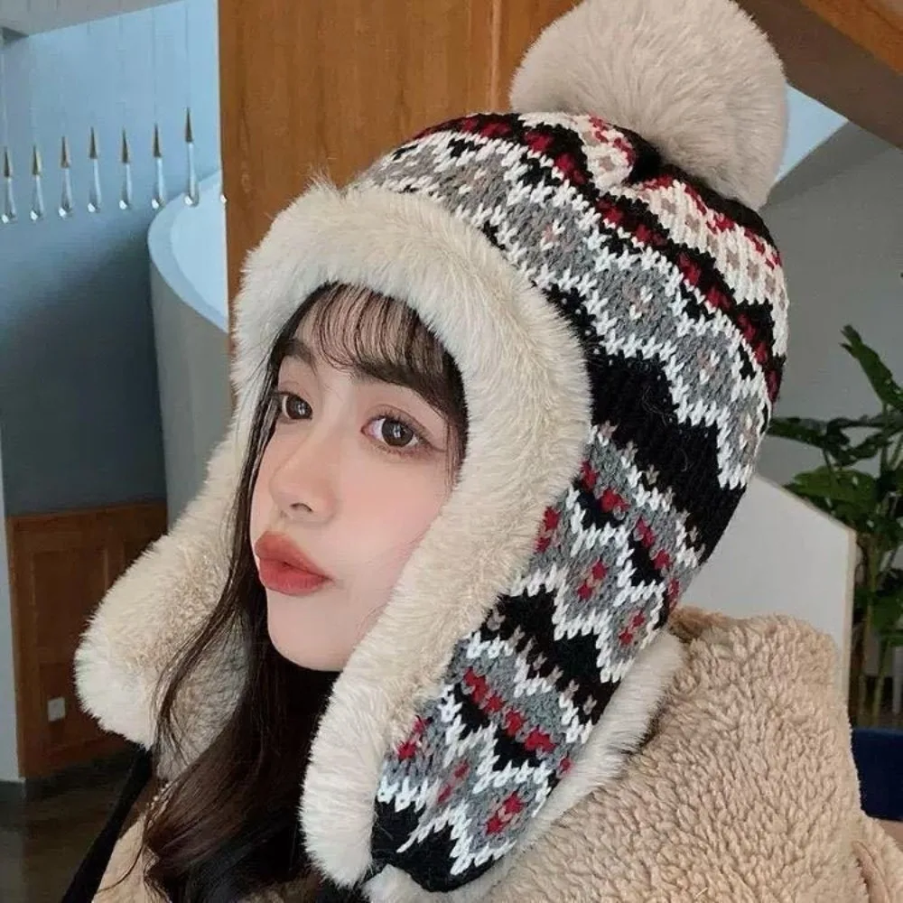 Новая теплая шапка с помпоном, теплая холодостойкая пуловерная шапка, ветрозащитная шапка для защиты ушей, осень и зима
Новая теплая шапка с помпоном, теплая холодостойкая пуловерная шапка, ветрозащитная шапка для защиты ушей, осень и зима
