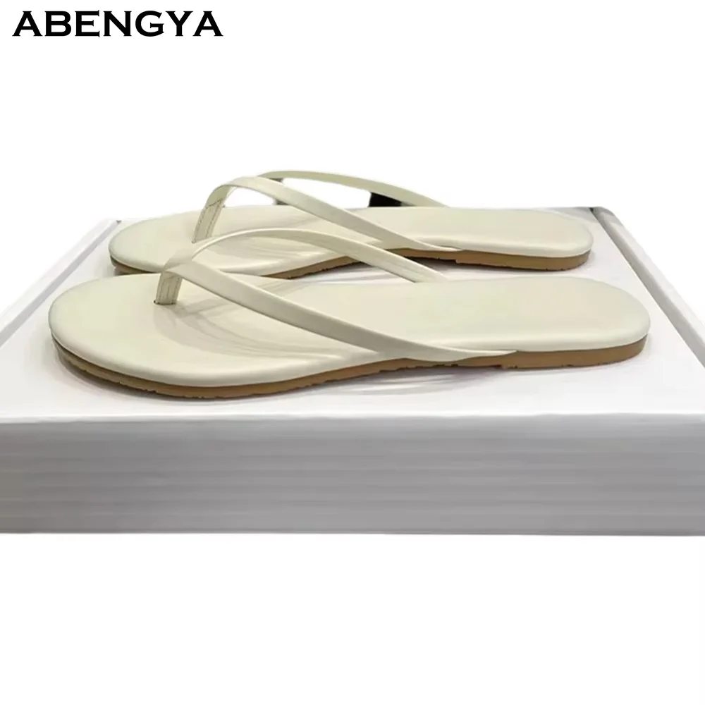 Designer New Leather Flat Slippers Women Flip Flops Dress Flat Shoes Summer Casual Party Vacation Beach Slipper Shoes For Women
Designer New Leather Flat Slippers Women Flip Flops Dress Flat Shoes Summer Casual Party Vacation Beach Slipper Shoes For Women