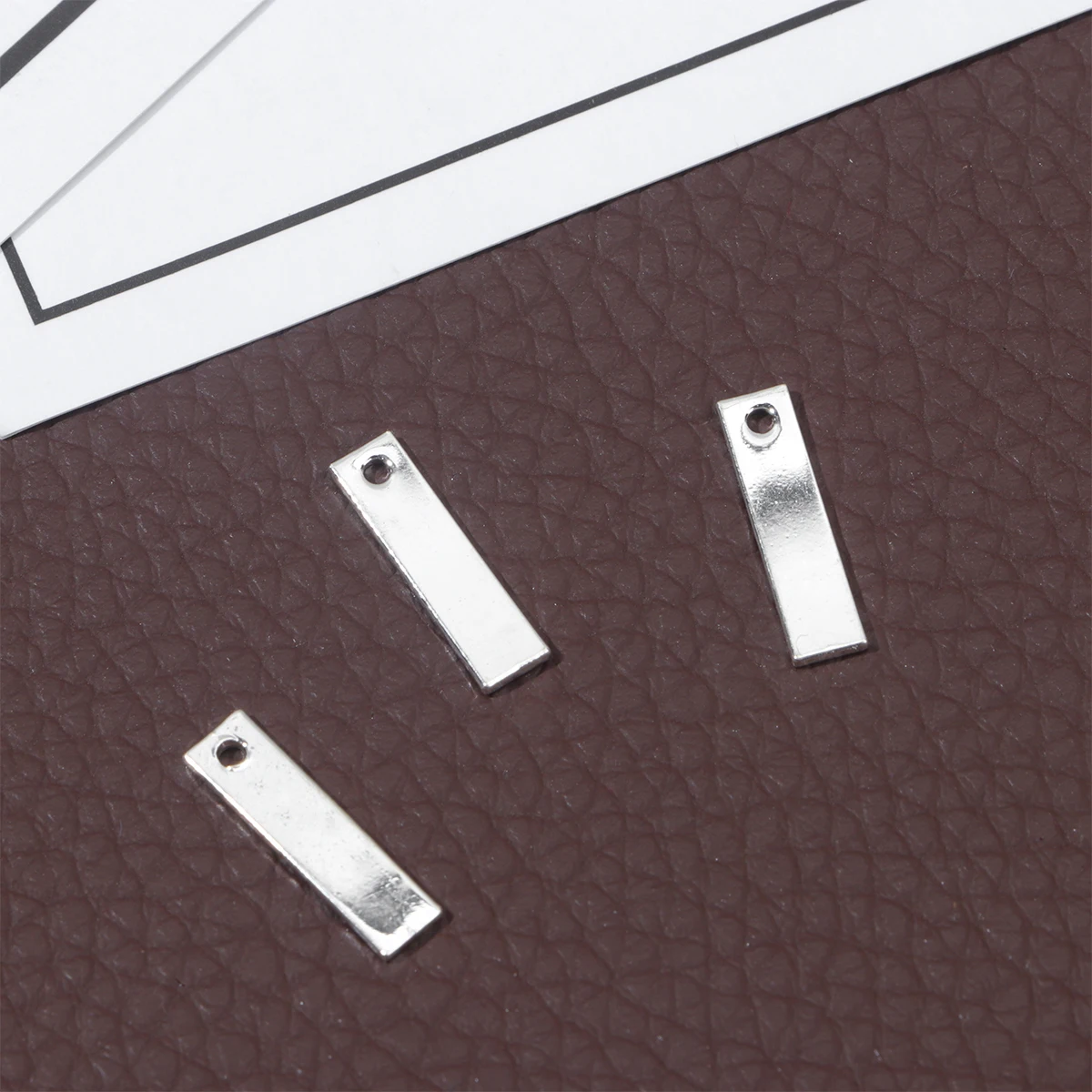 30 Pcs Keychain Pendant Charm Copper Sheet Silver Jewelry Making Pendants Single Hole
30 Pcs Keychain Pendant Charm Copper Sheet Silver Jewelry Making Pendants Single Hole