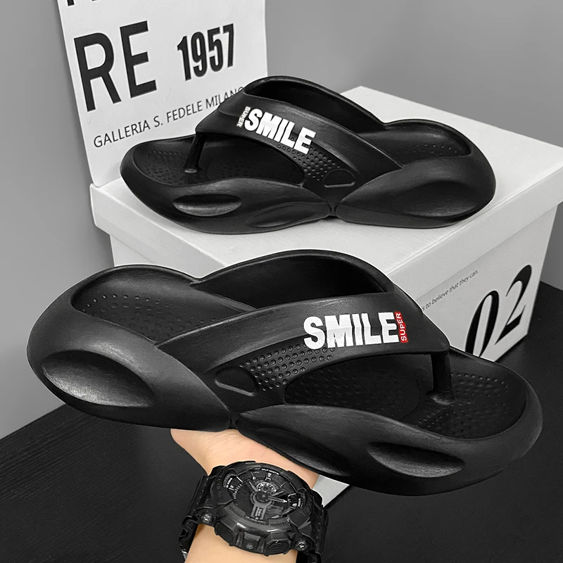 New large size men's platform flip-flops light casual comfortable slippers outdoor sports light non-slip men's slippers
New large size men's platform flip-flops light casual comfortable slippers outdoor sports light non-slip men's slippers