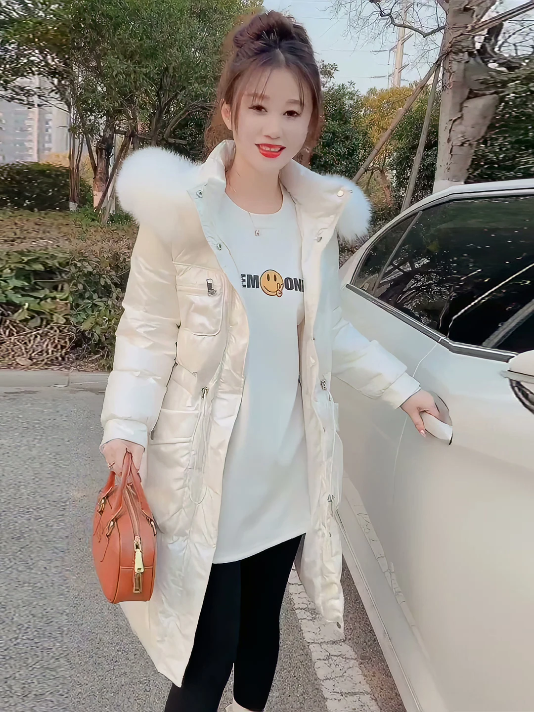 Trendy Street Sle Women's down Jaet Belted Waist Mid-Length White Du Feather Coat Warmth Anti-Aging Fur Collar
Trendy Street Sle Women's down Jaet Belted Waist Mid-Length White Du Feather Coat Warmth Anti-Aging Fur Collar