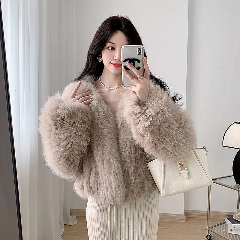 Новая двусторонняя меховая куртка 2024 года, короткая, в корейском стиле, приталенная, для молодежи, производство Китай
Новая двусторонняя меховая куртка 2024 года, короткая, в корейском стиле, приталенная, для молодежи, производство Китай