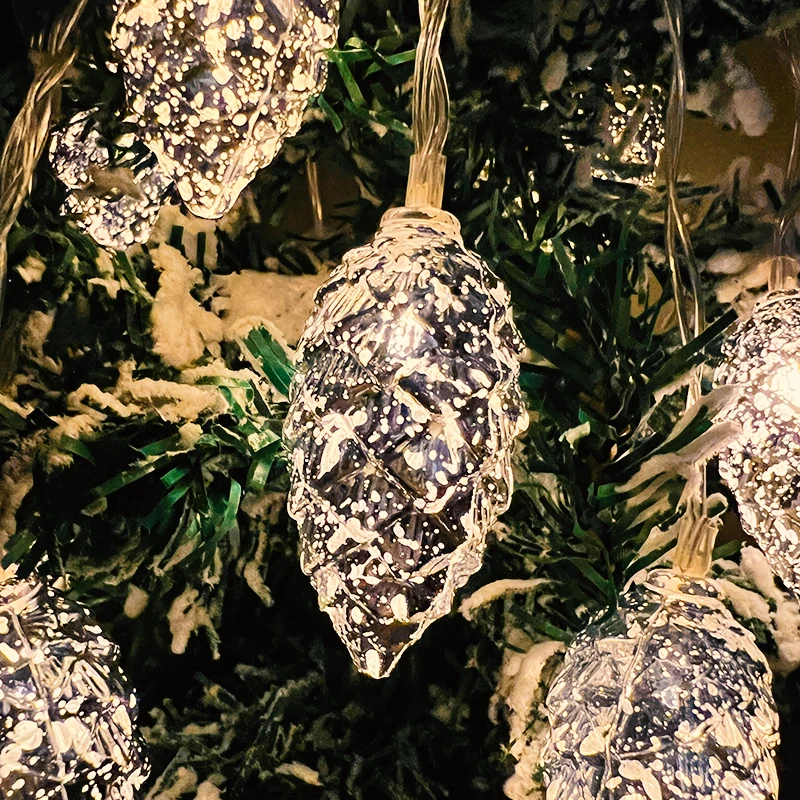 2M 10LED Christmas Pine Cones String Lights Gold Silver Pine Cones Lamp Garland Xmas Tree Hanging Decor For Home New Year Gifts
2M 10LED Christmas Pine Cones String Lights Gold Silver Pine Cones Lamp Garland Xmas Tree Hanging Decor For Home New Year Gifts