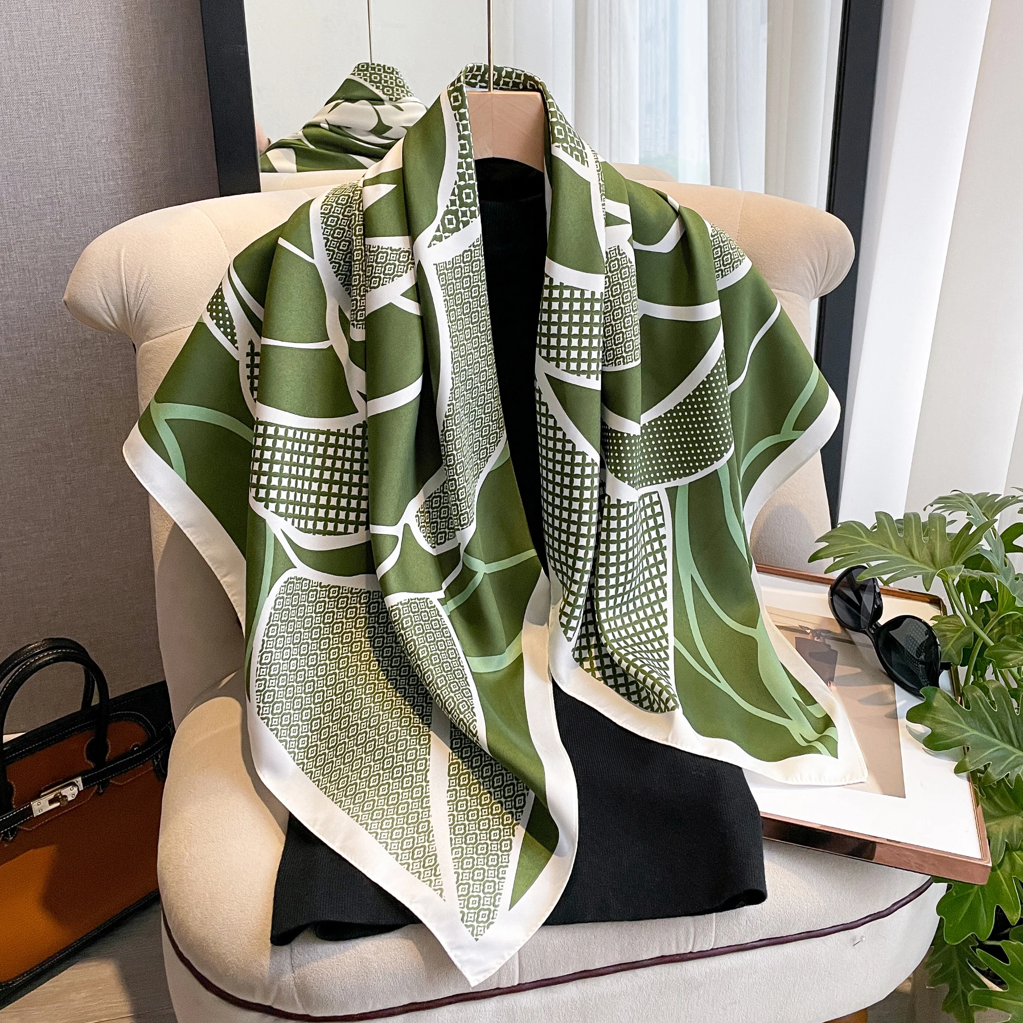 Silk Scarf Women Print Square Scarves Head Echarpes Silk Foulards Wraps Beach Sun Protection Shawl Bandana Lady Hijabs 90CM
Silk Scarf Women Print Square Scarves Head Echarpes Silk Foulards Wraps Beach Sun Protection Shawl Bandana Lady Hijabs 90CM