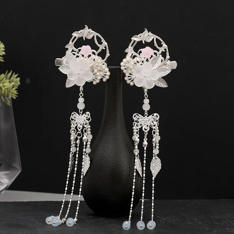 1Pair Retro Ancient Hairpins Tassel Pearl Hair Clip Flower Leaf Long Tassel Pendant Hairpins Women Girls Fairy Hair Jewelry
1Pair Retro Ancient Hairpins Tassel Pearl Hair Clip Flower Leaf Long Tassel Pendant Hairpins Women Girls Fairy Hair Jewelry