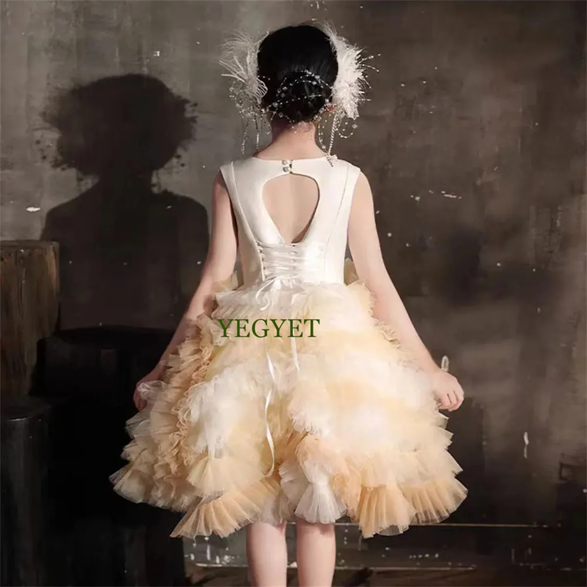 Luxury Champagne Arabic Girl Dress Pearls Dubai Kids Princess Birthday Wedding Party Children Holiday Gown
Luxury Champagne Arabic Girl Dress Pearls Dubai Kids Princess Birthday Wedding Party Children Holiday Gown