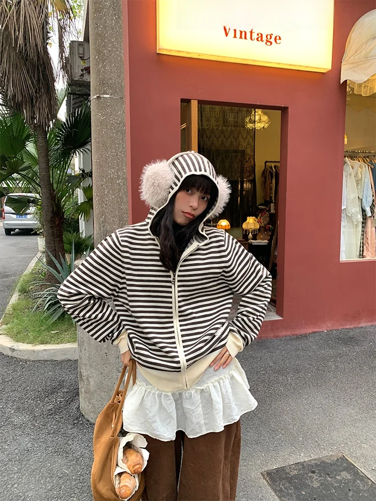 Korean Style Striped Hoodie Knitted Sweater Coat for Girls Autumn Winter Long Sleeve Casual Outerwear NIDEBLACK
Korean Style Striped Hoodie Knitted Sweater Coat for Girls Autumn Winter Long Sleeve Casual Outerwear NIDEBLACK