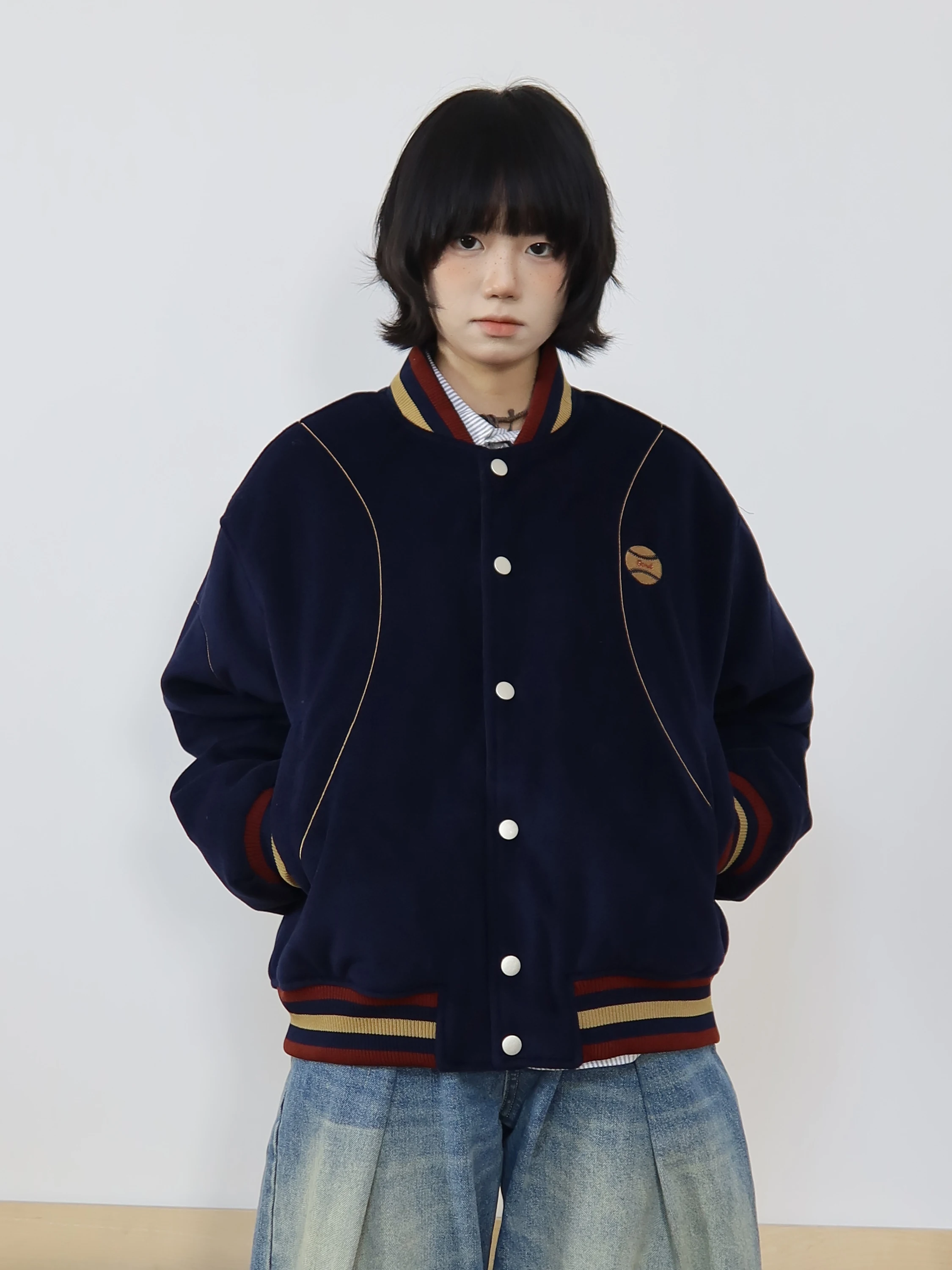 Thickened Embroidered Woolen Baseball Jacket Couple Vintage Preppy Style Cotton Coat Stand Collar Zipper Closure Long Sleeve
Thickened Embroidered Woolen Baseball Jacket Couple Vintage Preppy Style Cotton Coat Stand Collar Zipper Closure Long Sleeve
