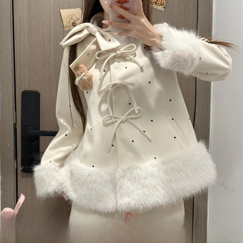 Women's Thiened Snow Mountain Velvet Jaet with Cotton Sandwich Sweet ort Skirt Two-Piece Set Fur Trimmed Outerwear
Women's Thiened Snow Mountain Velvet Jaet with Cotton Sandwich Sweet ort Skirt Two-Piece Set Fur Trimmed Outerwear