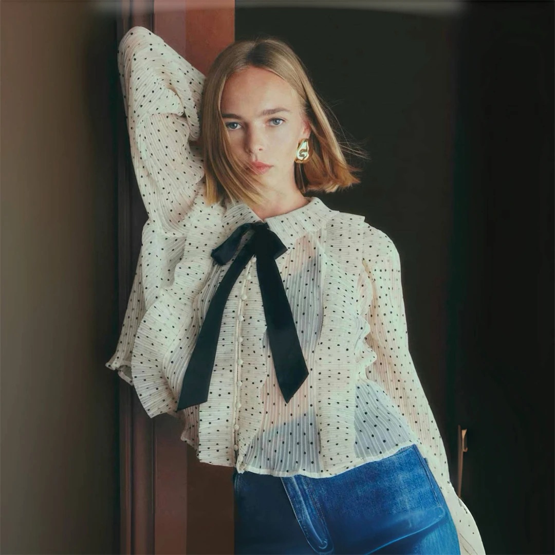 Romantic Polka Dot Paris Seza Shirt Vintage Mesh See through Cover up Long Sleeve Polyester Fiber Bubble Sleeve round Neck Gi...
Romantic Polka Dot Paris Seza Shirt Vintage Mesh See through Cover up Long Sleeve Polyester Fiber Bubble Sleeve round Neck Gi...