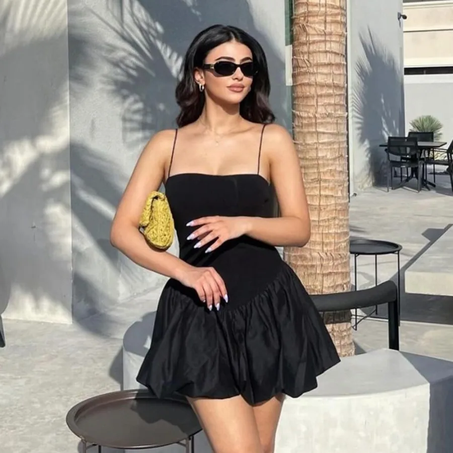【HOT】European and American pleated short skirt women's summer new pure color sleeveless sexy suspender pleated short dress for
【HOT】European and American pleated short skirt women's summer new pure color sleeveless sexy suspender pleated short dress for