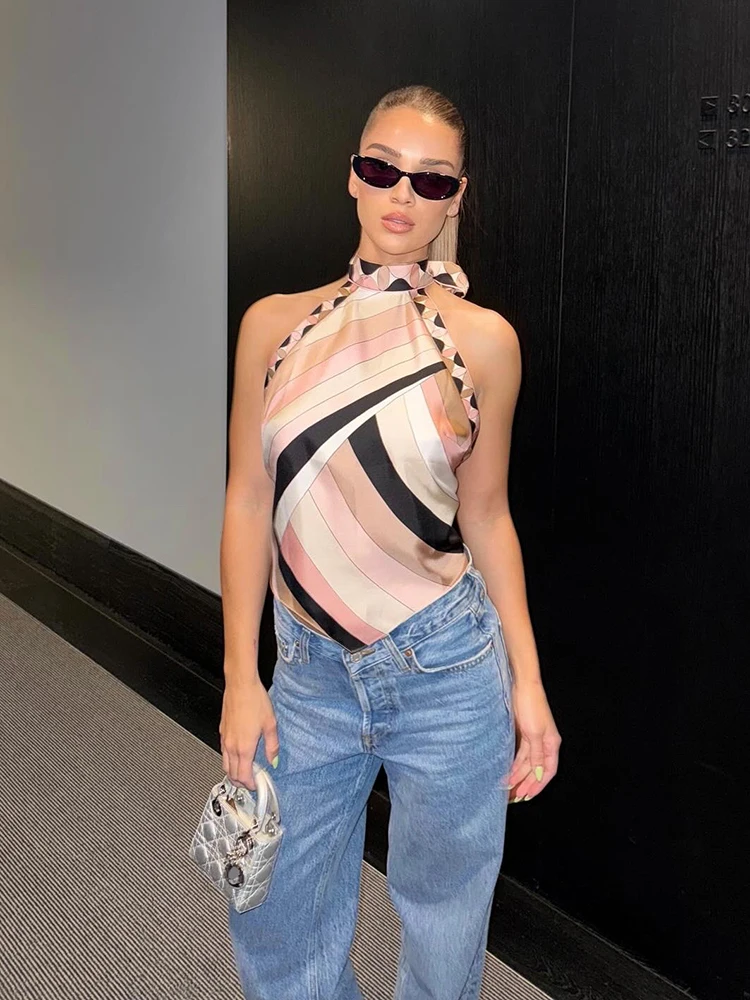 Summer Fashion Outdoors Resort Vintage Geometric Print Silk Top Women's Hang One's Neck Sexy Backless Lace-Up Slim Tops
Summer Fashion Outdoors Resort Vintage Geometric Print Silk Top Women's Hang One's Neck Sexy Backless Lace-Up Slim Tops