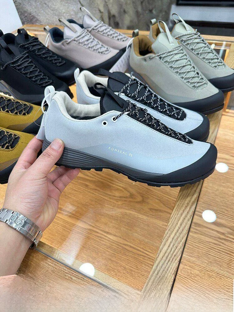 Lightweight Men's Outdoor Hiking Sport Shoes Anti-slip Wear-resistant FL Series Fly Bird Casual Fashionable Leisure Shoes
Lightweight Men's Outdoor Hiking Sport Shoes Anti-slip Wear-resistant FL Series Fly Bird Casual Fashionable Leisure Shoes