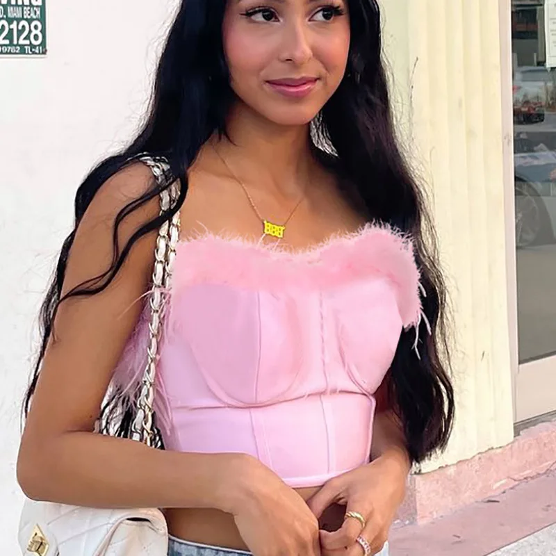 European and American women's new spring/summer 2022 sexy fish bone crop top Slim hair wrapped around the chest
European and American women's new spring/summer 2022 sexy fish bone crop top Slim hair wrapped around the chest