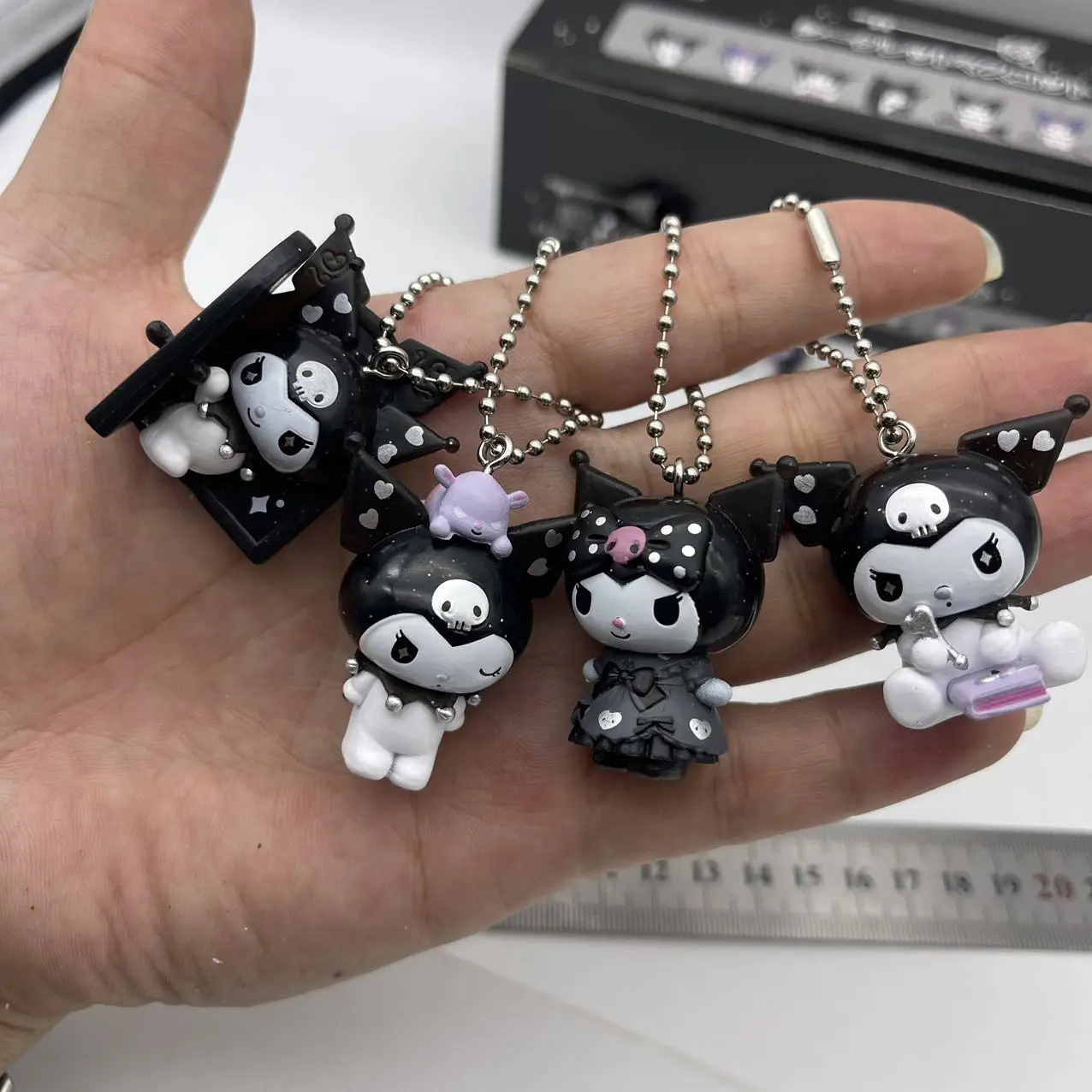 New Product In Stock 20th Anniversary Kuromi Keychain Blind Box Figurine Desktop Ornament Holiday Surprise Gift For Frinds
New Product In Stock 20th Anniversary Kuromi Keychain Blind Box Figurine Desktop Ornament Holiday Surprise Gift For Frinds