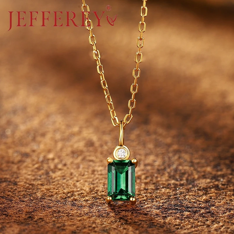 0.5CT Laboratory Cultivated Emerald Necklace S925 Silver Yellow Gold Colour Pendant 45cm Chain Couples Luxury Jewelry Party Gift
0.5CT Laboratory Cultivated Emerald Necklace S925 Silver Yellow Gold Colour Pendant 45cm Chain Couples Luxury Jewelry Party Gift