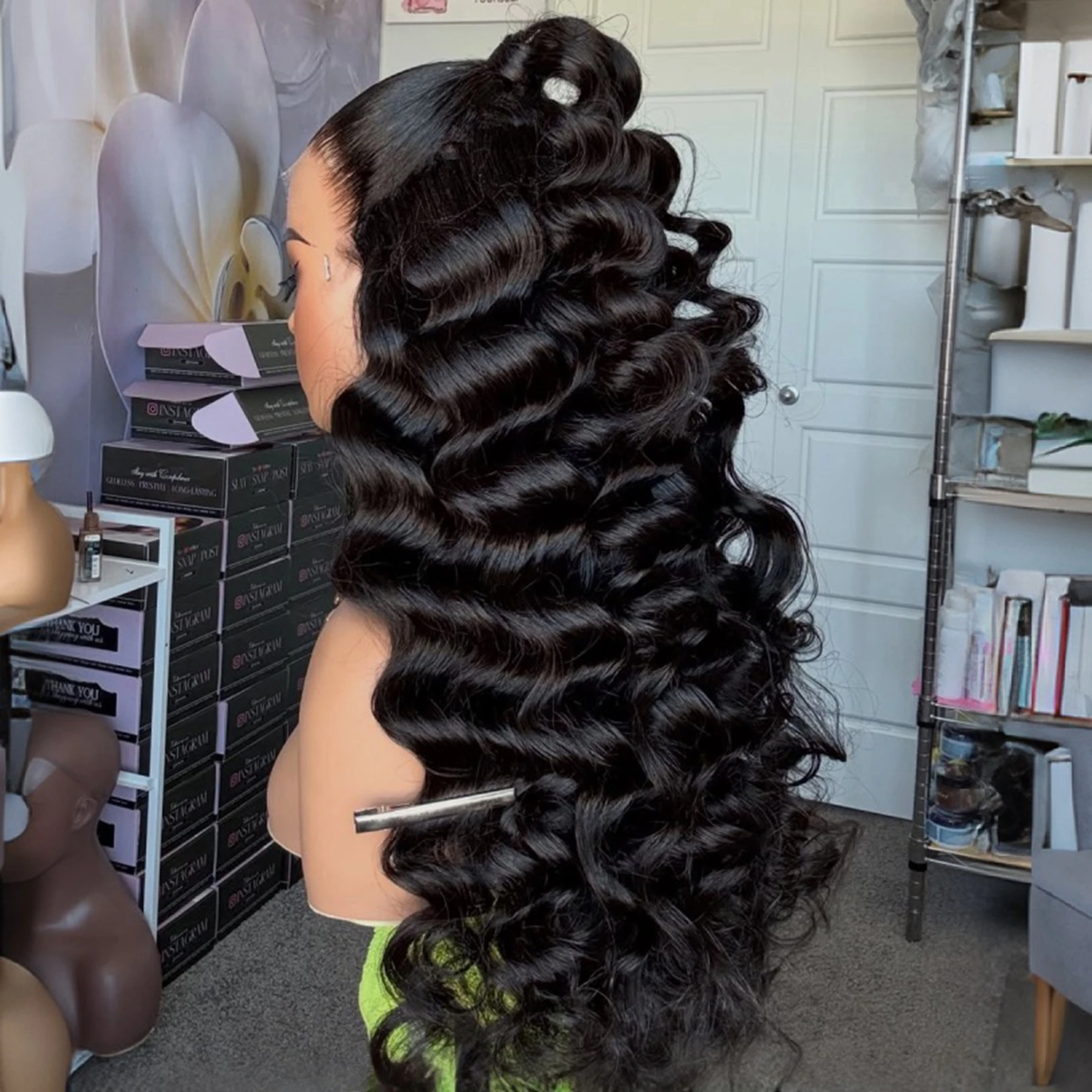 Loose Wave 13X4X1 HD Full Lace Frontal Synthetic Wigs For Black Women Preplucked Bleached Knots Free Wigs Wedding Gifts Cosplay
Loose Wave 13X4X1 HD Full Lace Frontal Synthetic Wigs For Black Women Preplucked Bleached Knots Free Wigs Wedding Gifts Cosplay