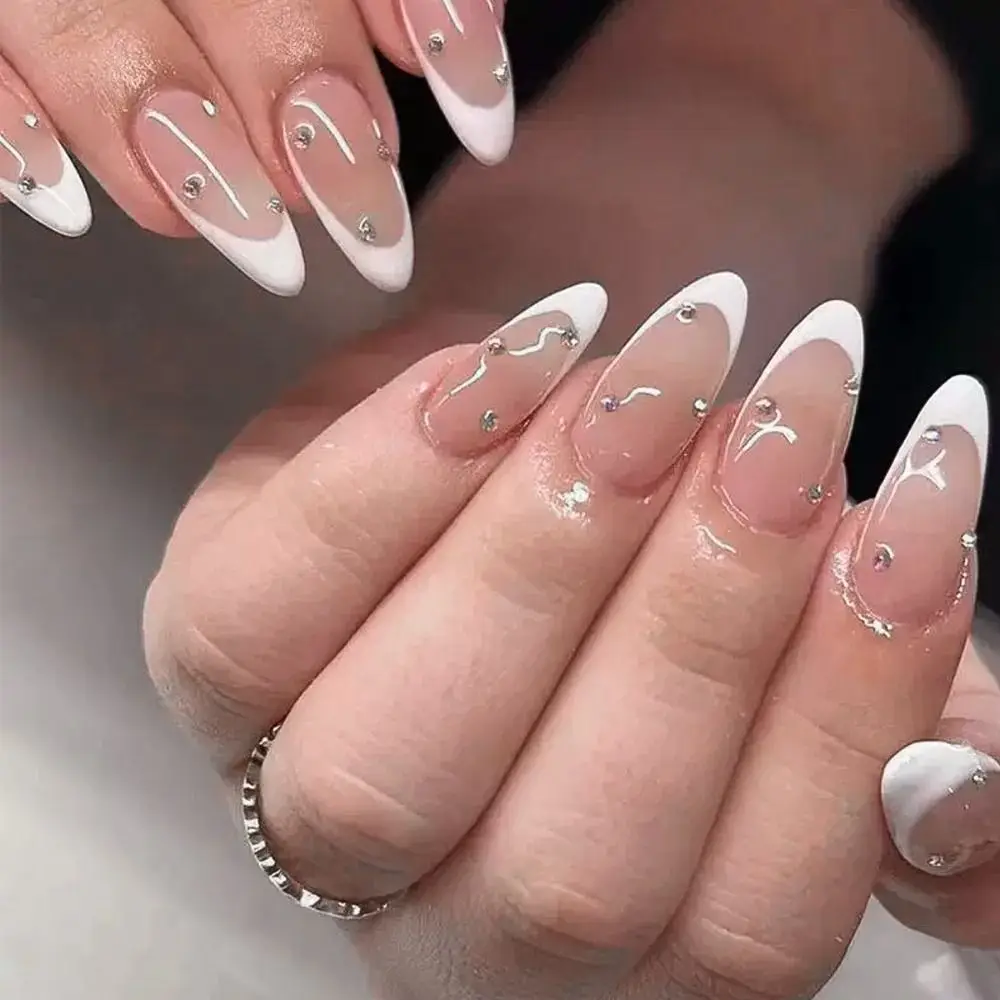Manicure Long Almond False Nails French Love Heart Fake Nials Detachable Shining Pink Nail Tips DIY
Manicure Long Almond False Nails French Love Heart Fake Nials Detachable Shining Pink Nail Tips DIY