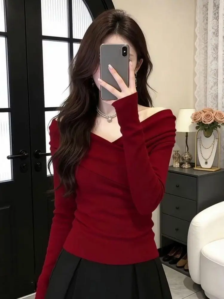 Sli Vintage Red Off-oulder V-Ne Long Sve Knitted Base Layer Top Women's Autumn Winter Faion New Year's Outfit
Sli Vintage Red Off-oulder V-Ne Long Sve Knitted Base Layer Top Women's Autumn Winter Faion New Year's Outfit