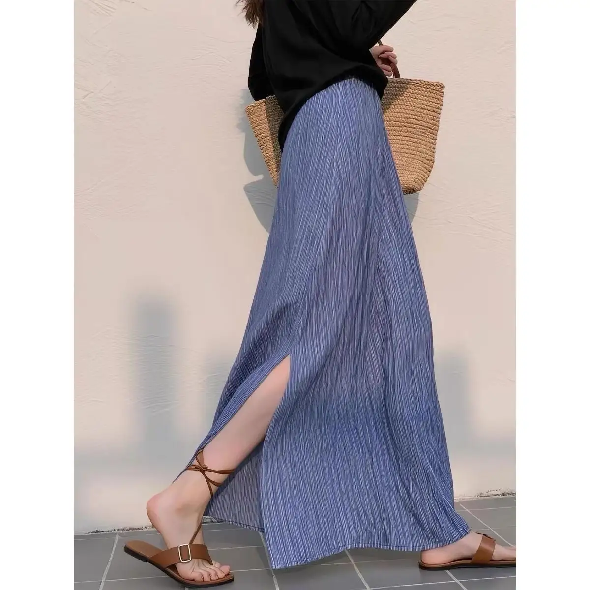 Design Sensation Lazy Style Pleated Women's Midi Skirt High Waist A-Line Silhouette Slimming Split Back for Autumn Season
Design Sensation Lazy Style Pleated Women's Midi Skirt High Waist A-Line Silhouette Slimming Split Back for Autumn Season