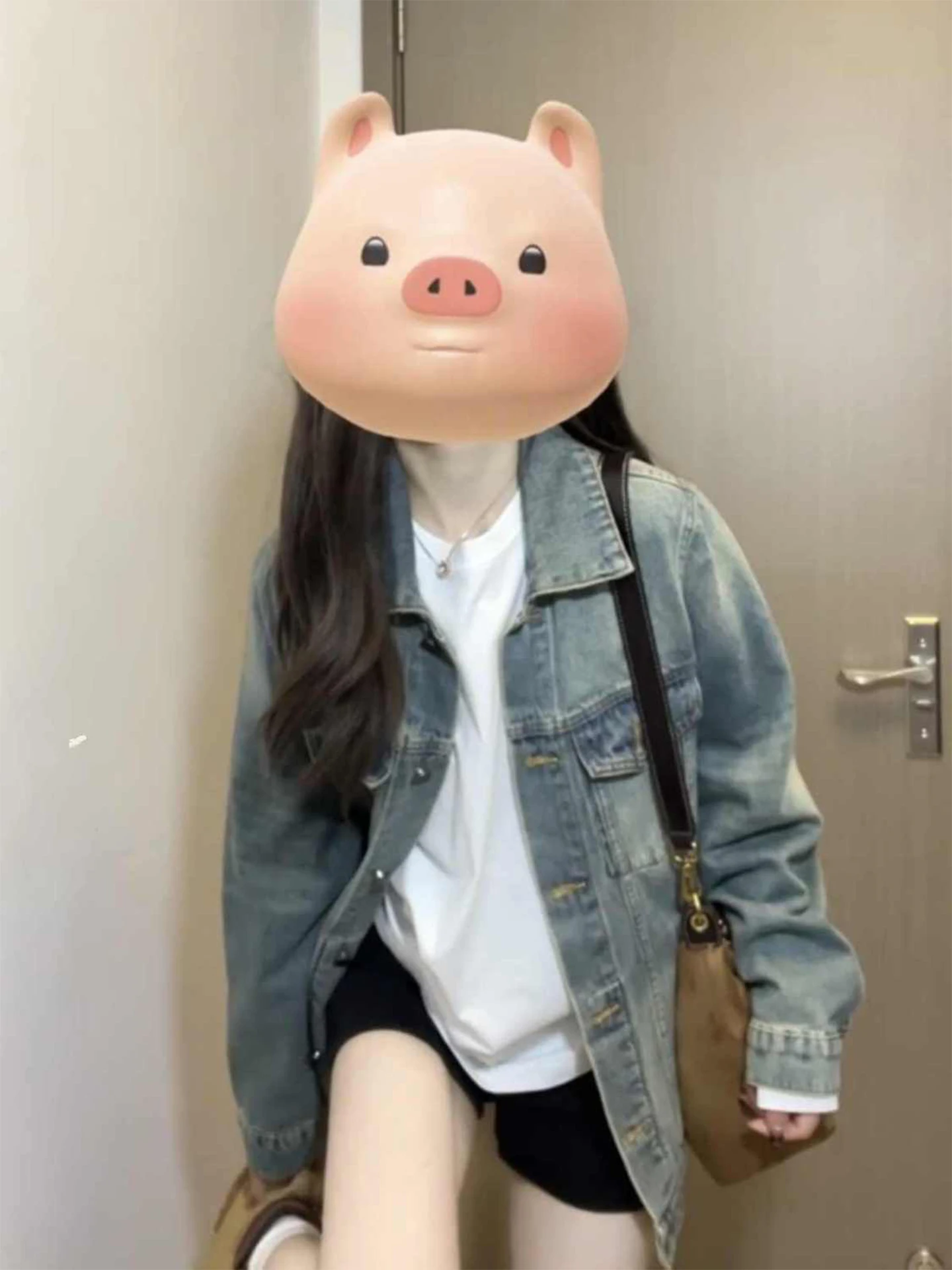 Retro American Style Commuter Denim Jacket Women's Spring 2026 Korean Version Small Size Elegant Top Trendy Short Coat
Retro American Style Commuter Denim Jacket Women's Spring 2026 Korean Version Small Size Elegant Top Trendy Short Coat