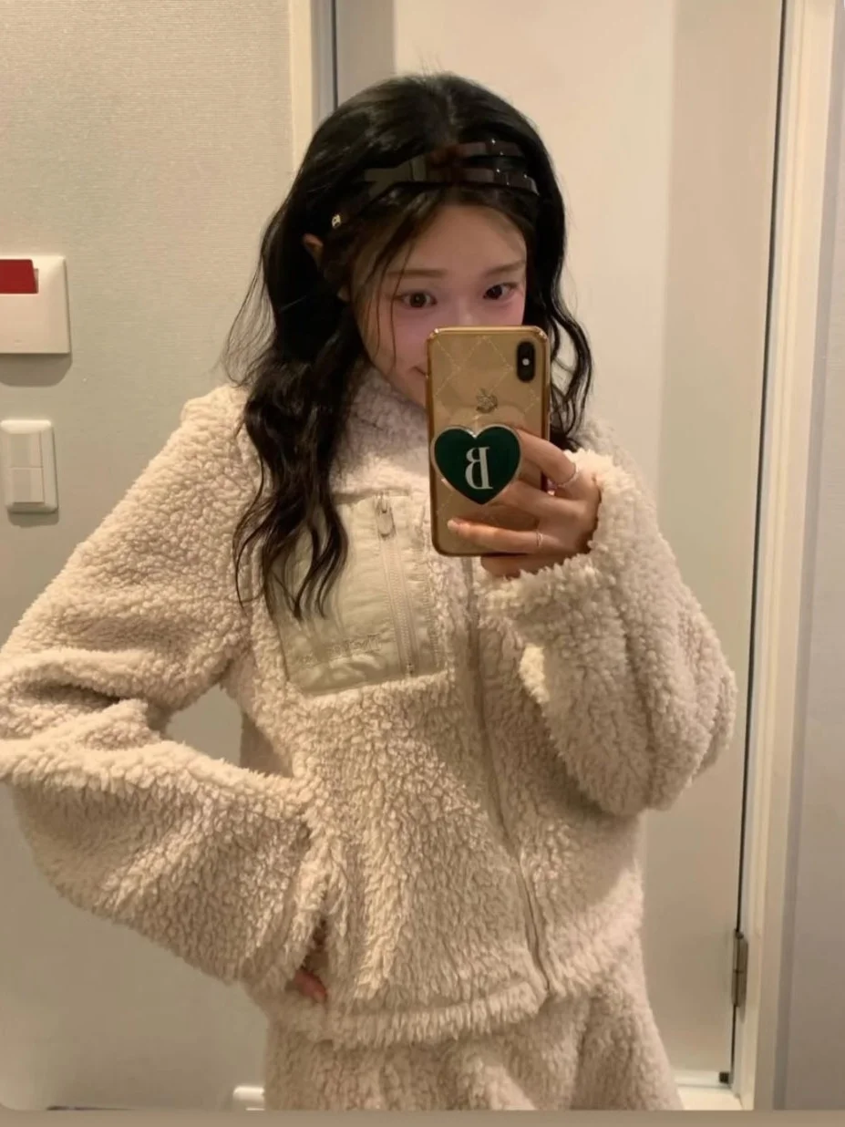 Women's Loose Fit Fce Jaet Stand Collar Warm Casual Sle Long Sve Zipper Closure ket Detail Soft Cozy Winter Vest
Women's Loose Fit Fce Jaet Stand Collar Warm Casual Sle Long Sve Zipper Closure ket Detail Soft Cozy Winter Vest