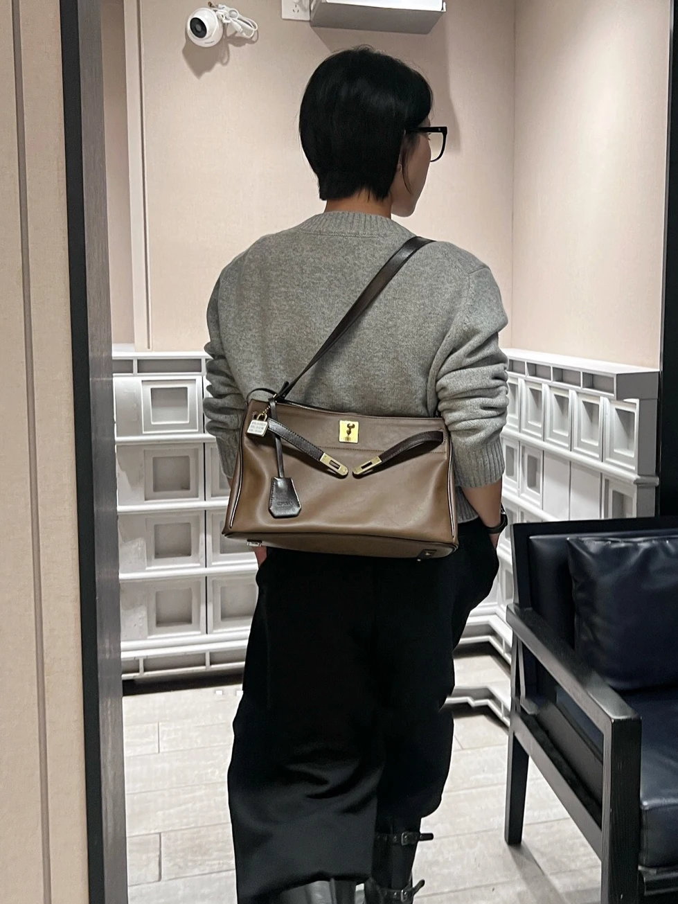 Большая вместительная сумка для повседневного использования, женская, новинка 2026 года, высококачественная, стильная, маленькая, на одно плечо, через плечо, модная...
Большая вместительная сумка для повседневного использования, женская, новинка 2026 года, высококачественная, стильная, маленькая, на одно плечо, через плечо, модная...