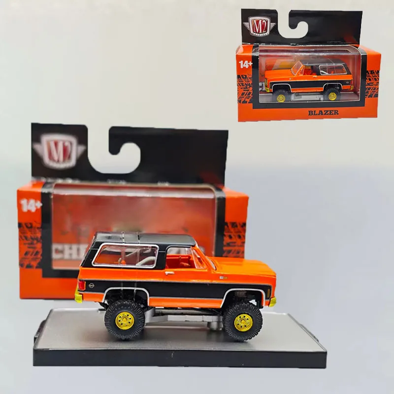 Машинки M2 1:64, модель внедорожника K5 Blazer 4×4 1974 года, литая статическая коллекционная модель, украшение, праздничный подарок, игрушка
Машинки M2 1:64, модель внедорожника K5 Blazer 4×4 1974 года, литая статическая коллекционная модель, украшение, праздничный подарок, игрушка