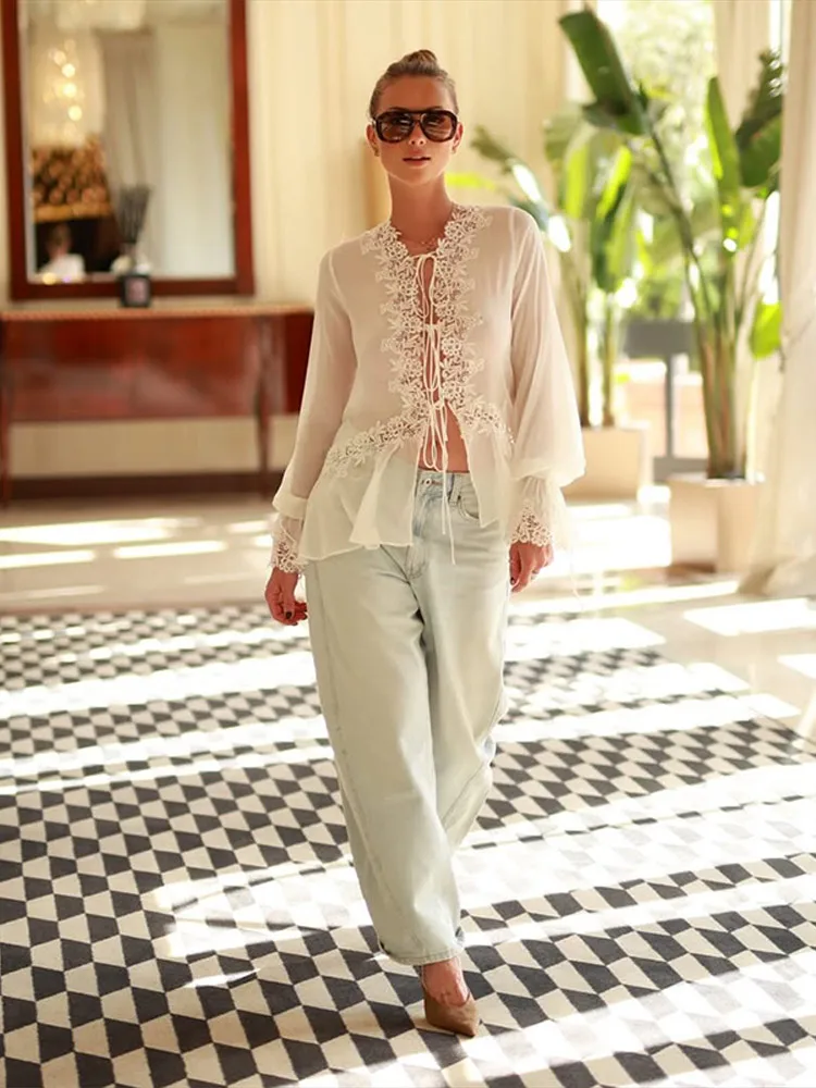 2026 Summer New Lace Patchwork Women Shirts Chic V Neck Lace Up Long Ruffle Sleeve Blouse Fashion Female Solid Tops High Street
2026 Summer New Lace Patchwork Women Shirts Chic V Neck Lace Up Long Ruffle Sleeve Blouse Fashion Female Solid Tops High Street
