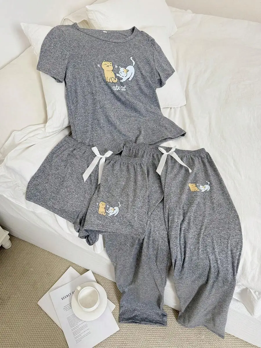 3-Piece Cat Print Short Sleeve Pajama Set With Shorts And Bow Tie
3-Piece Cat Print Short Sleeve Pajama Set With Shorts And Bow Tie