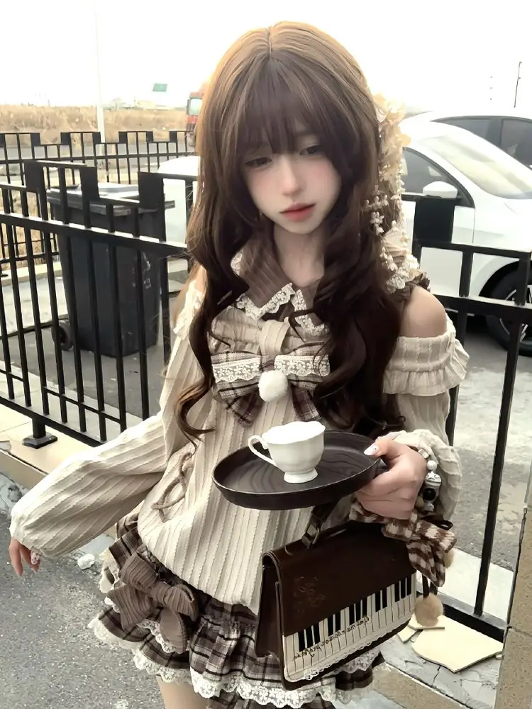 Japan Sweet And Cute Style Doll Collar Off-Shoulder Bow Top Plaid Cake Skirt Two-Piece Set
Japan Sweet And Cute Style Doll Collar Off-Shoulder Bow Top Plaid Cake Skirt Two-Piece Set