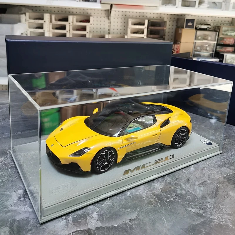 Модель автомобиля Maserati Mc20 из сплава, имитирующая реалистичный вид, с полностью открывающимися дверями и демонстрационным боксом, высококачественная коллекционная статическая масштабная модель Bbr 1:18 из литого металла, подарок для взрослых, подарок
Модель автомобиля Maserati Mc20 из сплава, имитирующая реалистичный вид, с полностью открывающимися дверями и демонстрационным боксом, высококачественная коллекционная статическая масштабная модель Bbr 1:18 из литого металла, подарок для взрослых, подарок