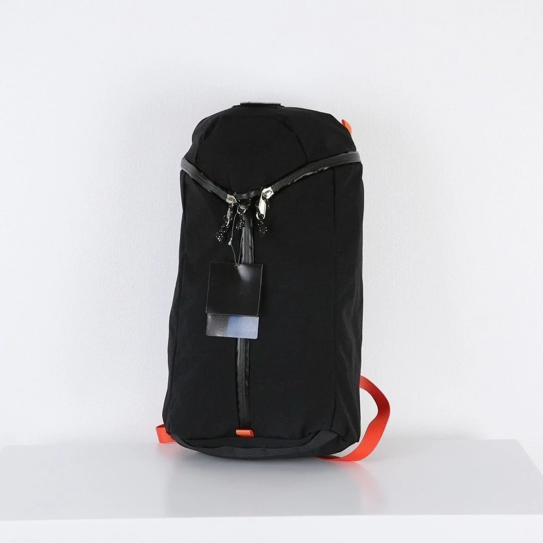 new 21L tactical waterproof backpack portable outdoor bag for daily commute business travel hiking use
new 21L tactical waterproof backpack portable outdoor bag for daily commute business travel hiking use