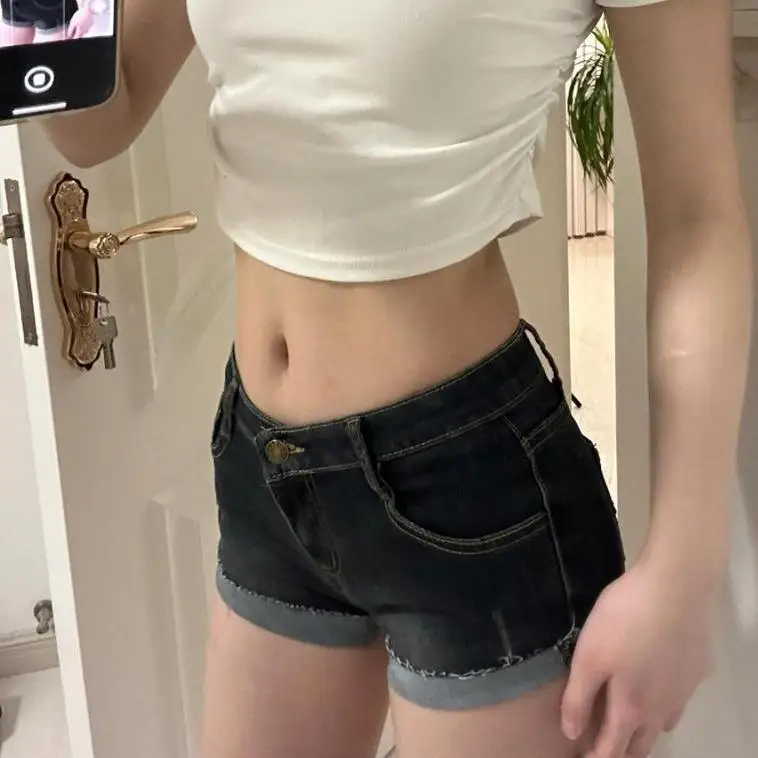 Retro Denim Shorts for Women Low-waisted Ins New Summer Hip-covering Sexy Hot Girls Solid All-match Streetwear Casual A732
Retro Denim Shorts for Women Low-waisted Ins New Summer Hip-covering Sexy Hot Girls Solid All-match Streetwear Casual A732