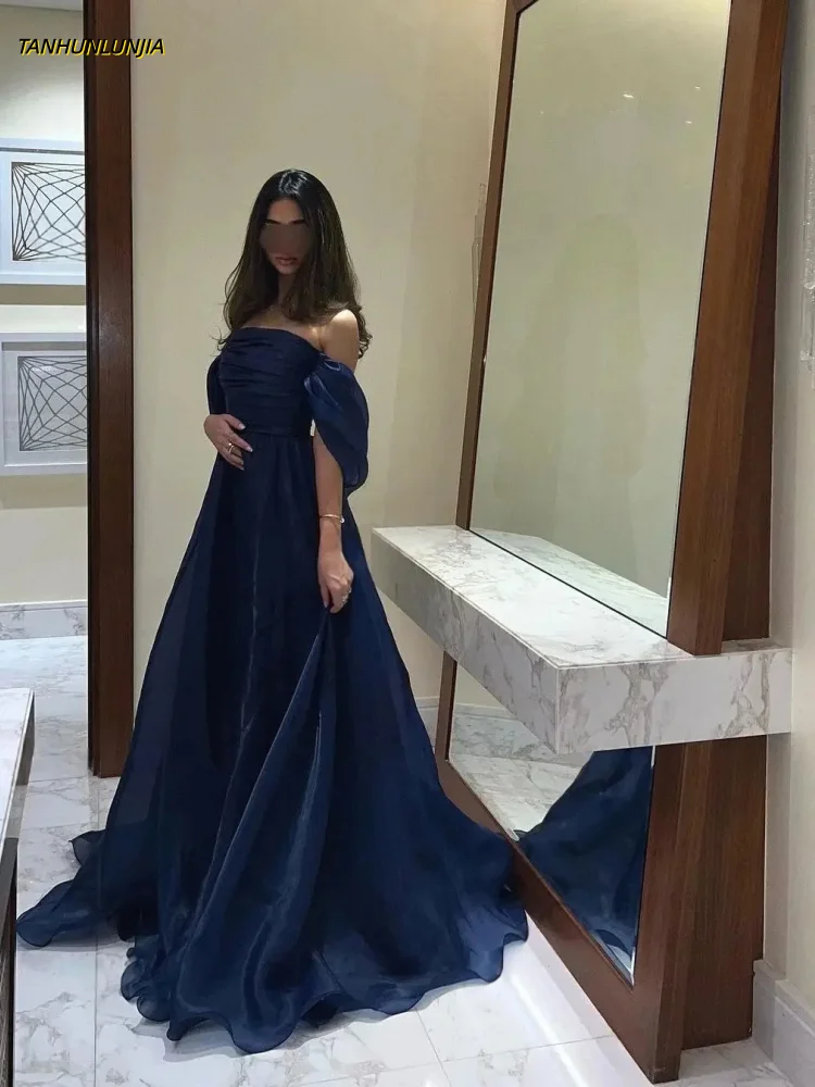 High quality ball dress, exquisite sheer pendant, strapless luxury Dubai formal dress, Vestido De Festa
High quality ball dress, exquisite sheer pendant, strapless luxury Dubai formal dress, Vestido De Festa