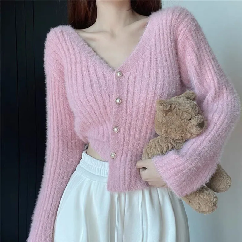 2024 new Women's Clothing Autumn winter Cardigan new French mink fur pearl button niche short knitted top women Jumpers Sweaters
2024 new Women's Clothing Autumn winter Cardigan new French mink fur pearl button niche short knitted top women Jumpers Sweaters