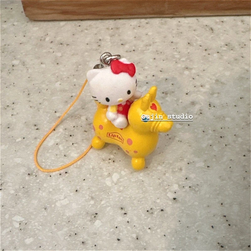 Милый брелок-подвеска Hello Kitty в виде пони для телефона, креативный мини-аксессуар для сумки, камеры, ключей, подарок для девочек
Милый брелок-подвеска Hello Kitty в виде пони для телефона, креативный мини-аксессуар для сумки, камеры, ключей, подарок для девочек