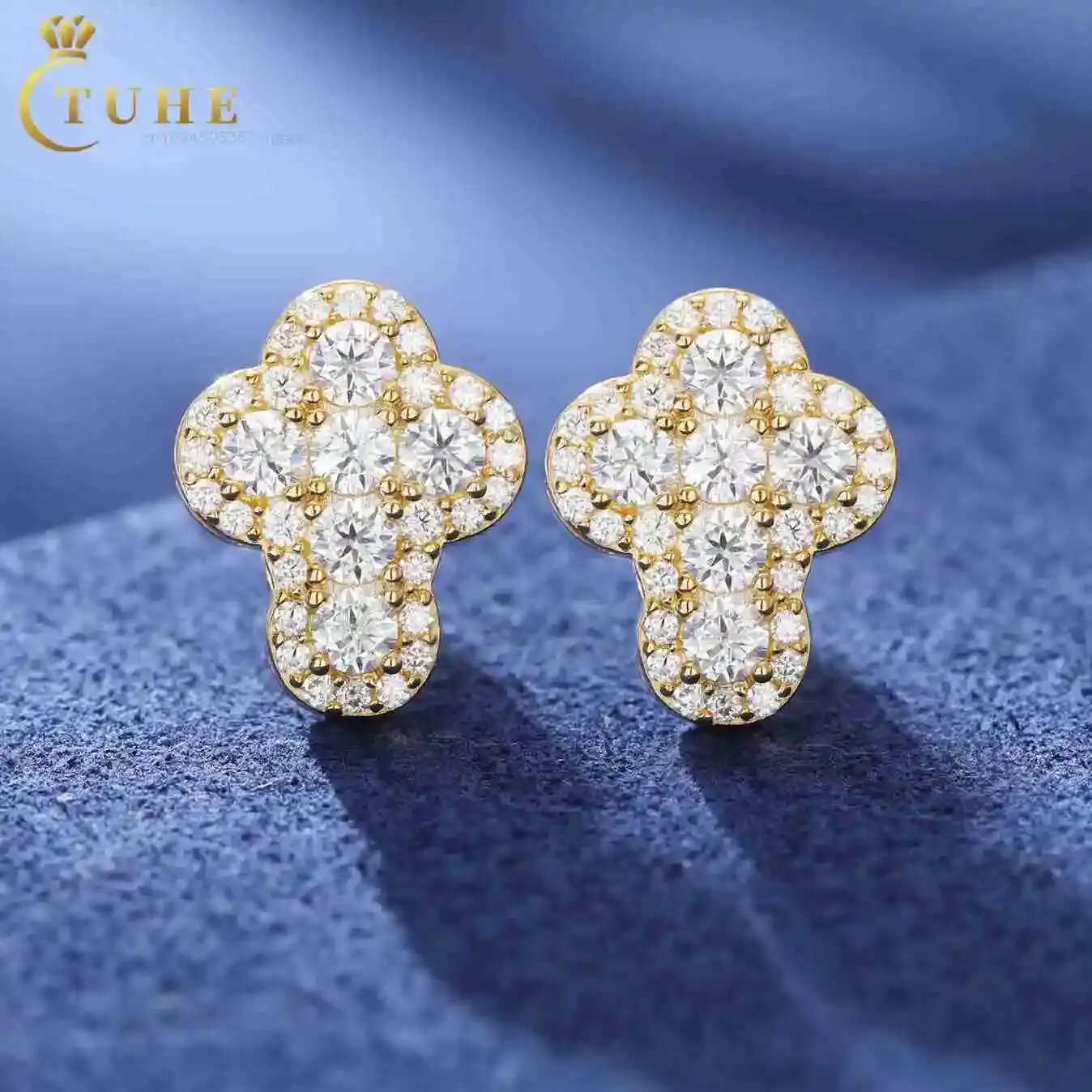 Bulk Wholesale New Design Hip Hop Jewelry 925 Sterling Silver VVS Moissanite Diamond Iced Out Cross Stud Earrings for Men
Bulk Wholesale New Design Hip Hop Jewelry 925 Sterling Silver VVS Moissanite Diamond Iced Out Cross Stud Earrings for Men
