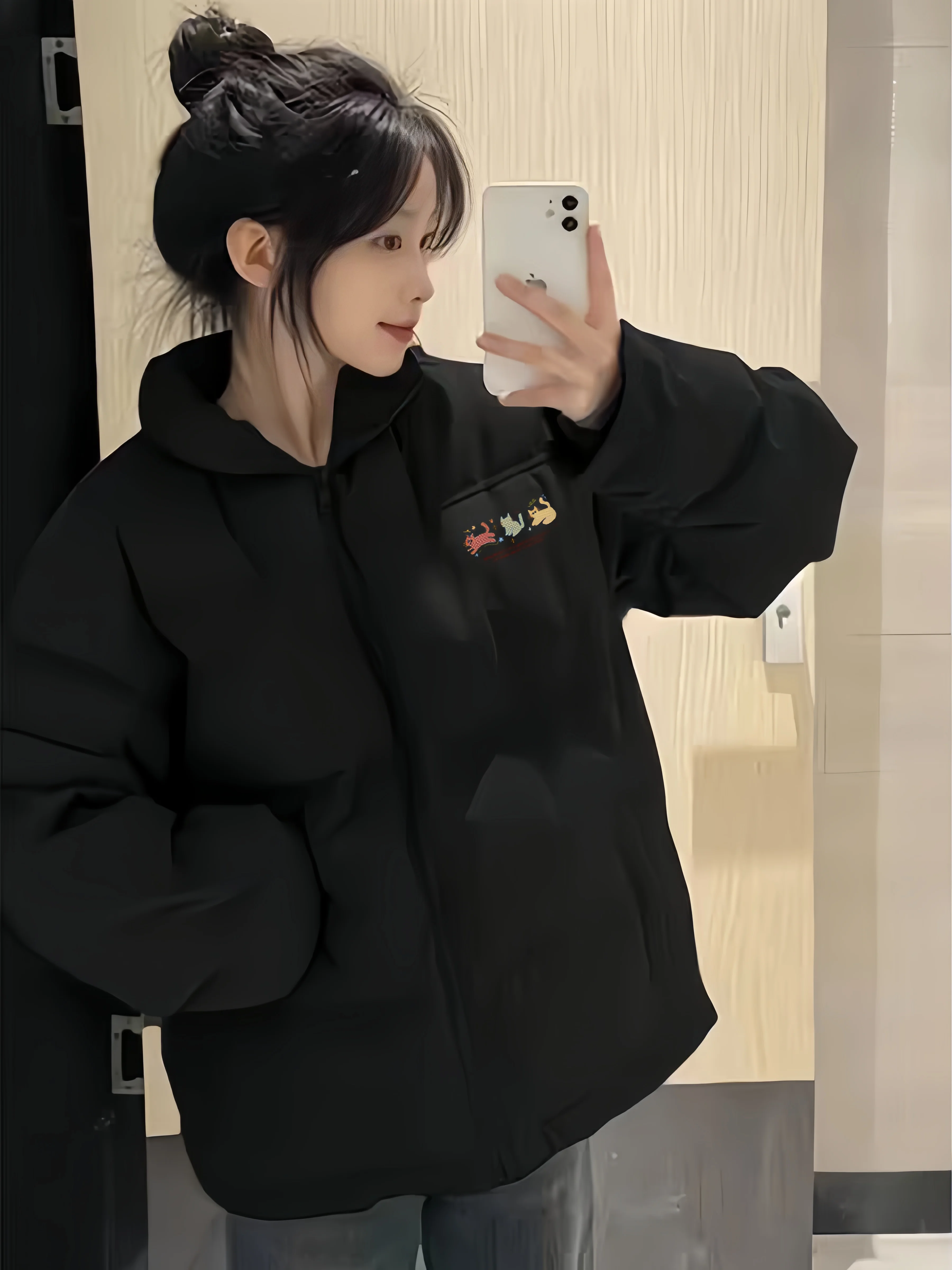 Parka Hiver Womens Japanese Style Minimalist Appeal Clean Lines Simple Design Effortless Casual Elegance Modern Attractive Vibes
Parka Hiver Womens Japanese Style Minimalist Appeal Clean Lines Simple Design Effortless Casual Elegance Modern Attractive Vibes